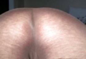 Lühikese omatehtud porn video internetis kutsudes suur seksikas perse must